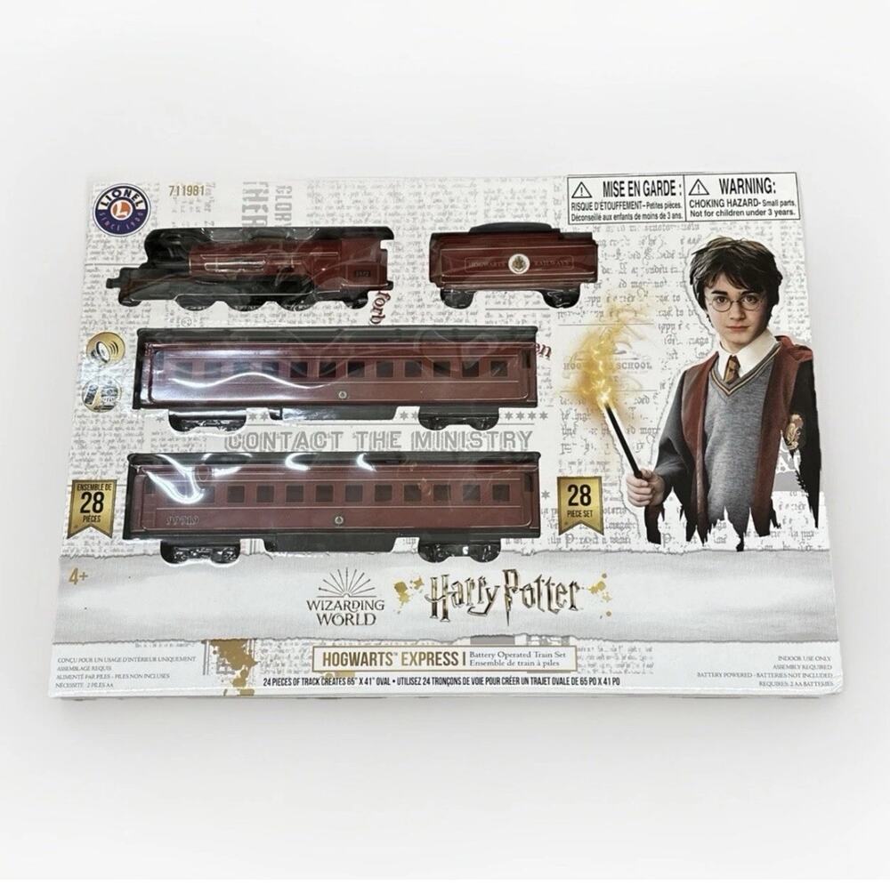 Lionel 7-11981 Harry Potter Hogwarts Express 28Pc Battery Operated Train Set NIB